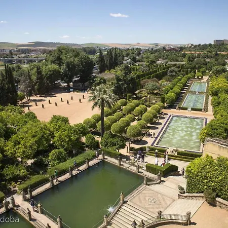 Centrico Jardines De Vallellano Apartamento *