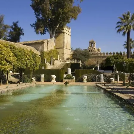 Centrico Jardines De Vallellano Apartment *