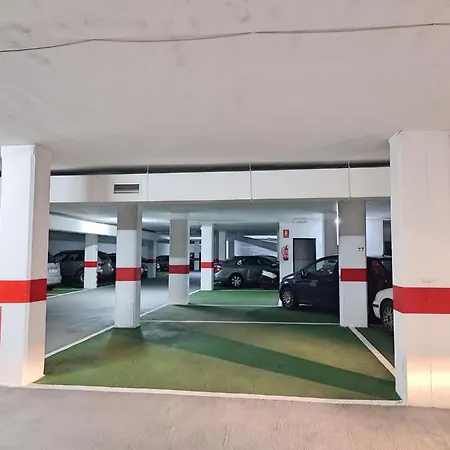 Centrico Jardines De Vallellano Apartment *
