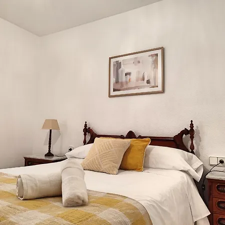 Centrico Jardines De Vallellano Apartment *